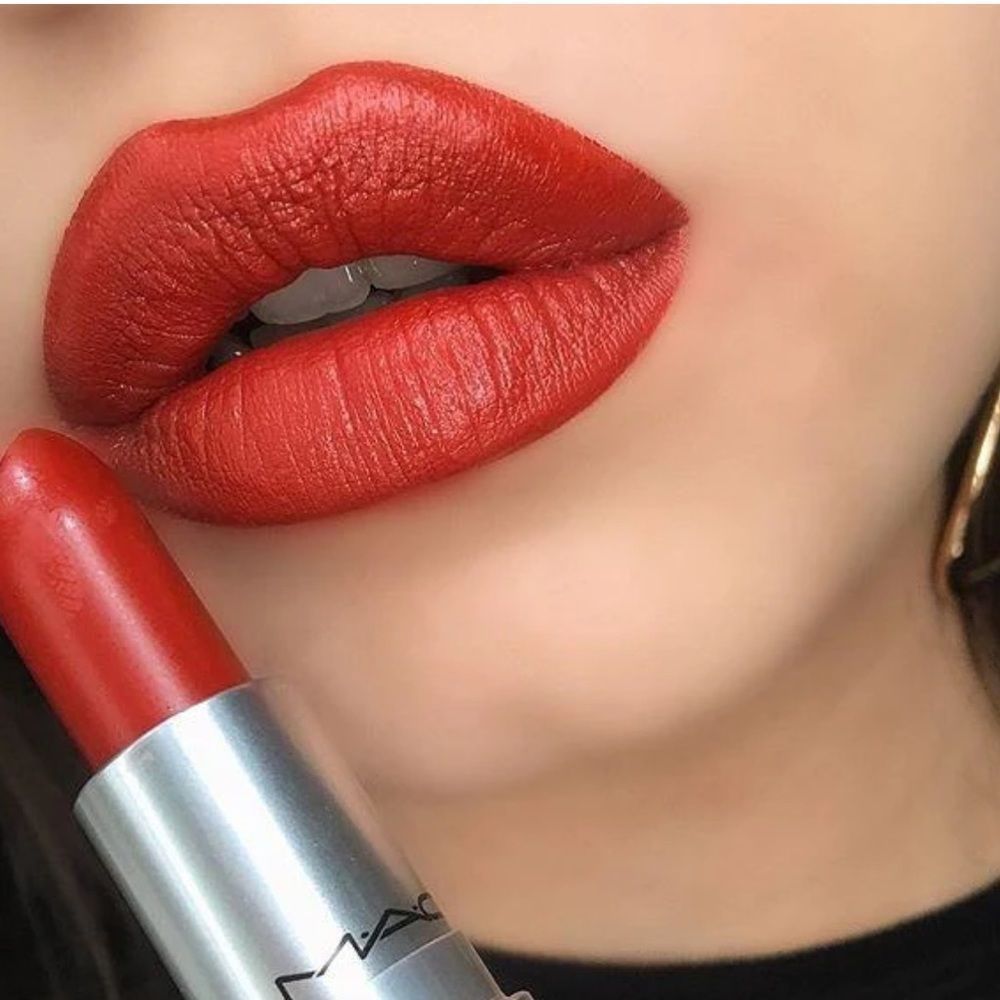 MAC Matte Lipstick CHILI 🌶️💄 NEW IN BOX RED Full Size - Picture 3 of 7